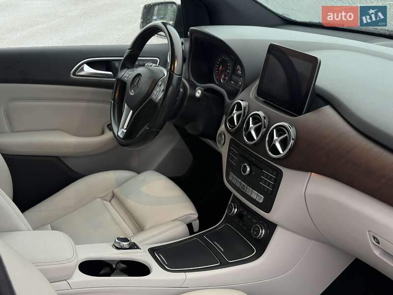 Хэтчбек Mercedes-Benz B-Class 2016 в Житомире фото 12 Хэтчбек Mercedes-Benz B-Class 2016 в Житомире