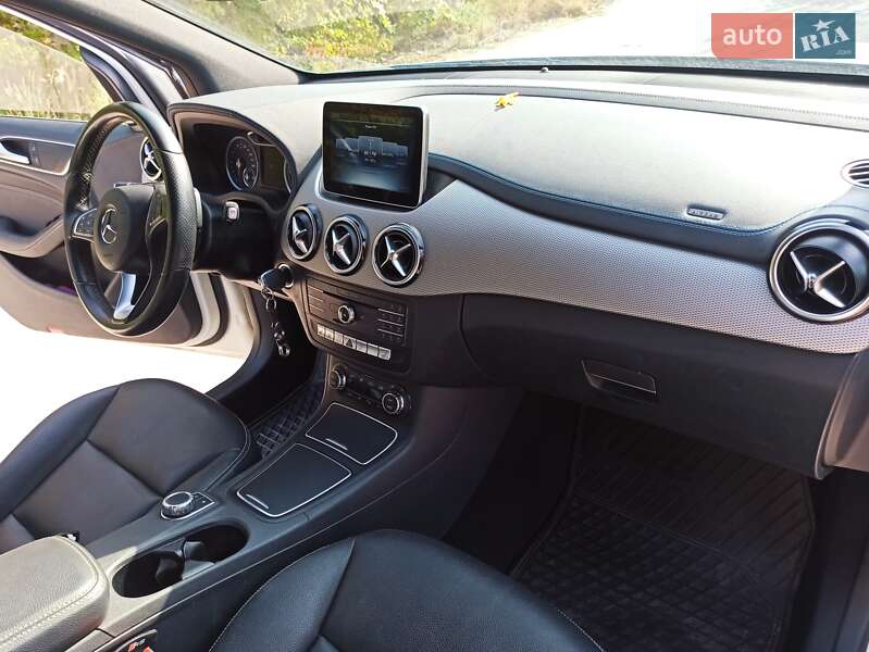 Хетчбек Mercedes-Benz B-Class 2015 в Тернополі