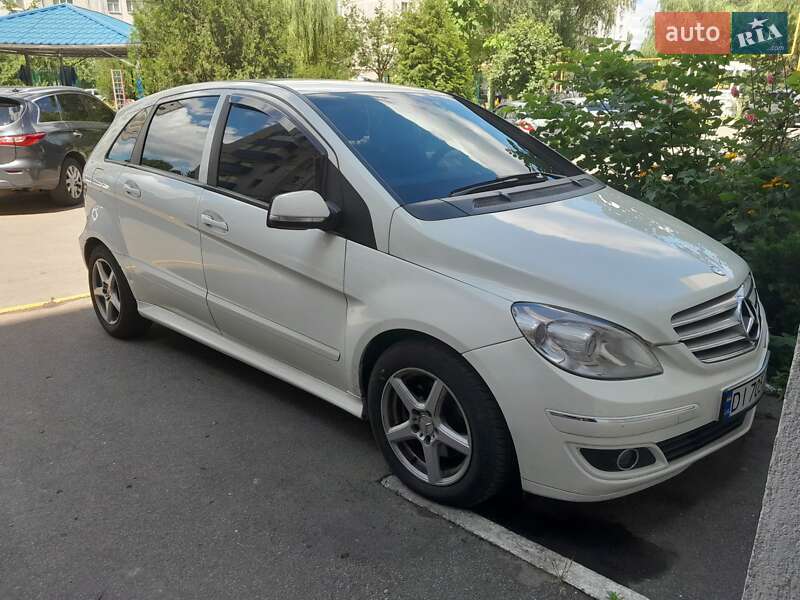 Хэтчбек Mercedes-Benz B-Class 2010 в Кременчуге