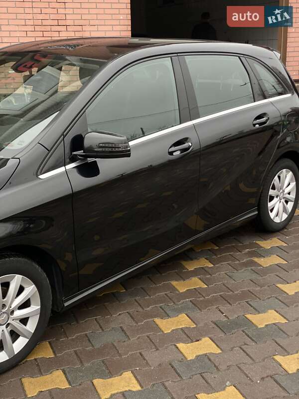 Хэтчбек Mercedes-Benz B-Class 2012 в Умани