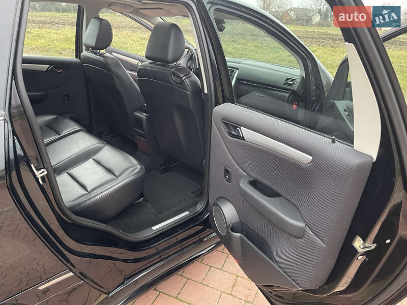 Хетчбек Mercedes-Benz B-Class 2008 в Стрию фото 16 Хетчбек Mercedes-Benz B-Class 2008 в Стрию