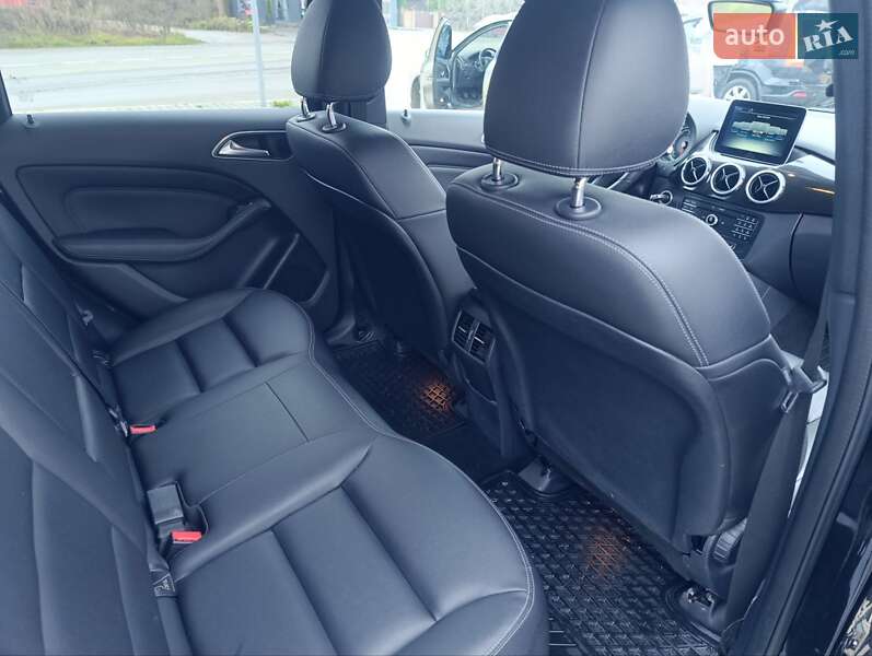 Хетчбек Mercedes-Benz B-Class 2016 в Чернівцях