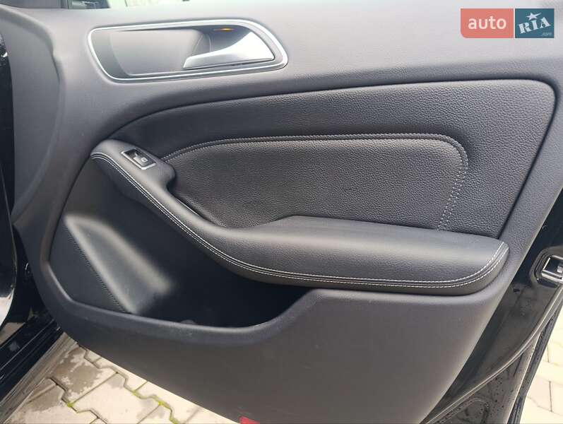 Хетчбек Mercedes-Benz B-Class 2016 в Чернівцях