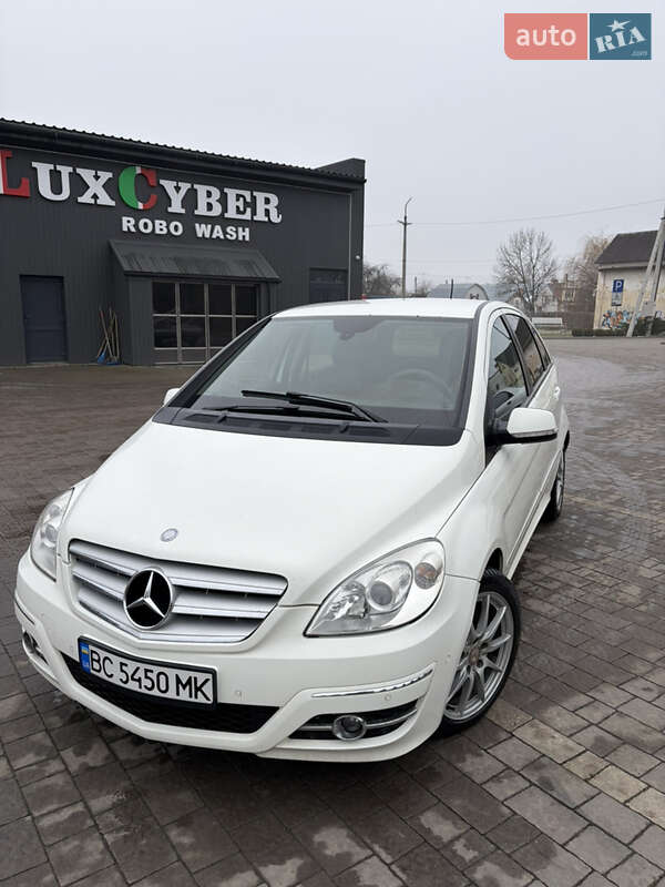 Mercedes-Benz B-Class 2010