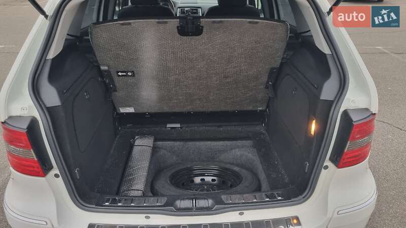 Хетчбек Mercedes-Benz B-Class 2010 в Києві фото 9 Хетчбек Mercedes-Benz B-Class 2010 в Києві