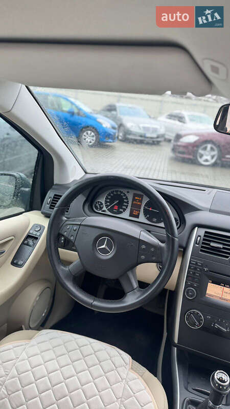 Хэтчбек Mercedes-Benz B-Class 2011 в Черновцах