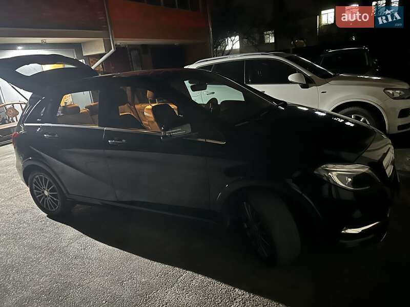 Хэтчбек Mercedes-Benz B-Class 2015 в Тернополе фото 20 Хэтчбек Mercedes-Benz B-Class 2015 в Тернополе