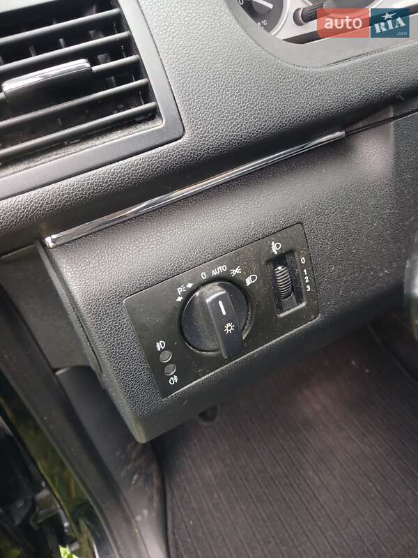 Хэтчбек Mercedes-Benz B-Class 2011 в Обухове фото 18 Хэтчбек Mercedes-Benz B-Class 2011 в Обухове