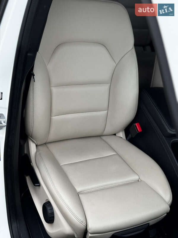 Хэтчбек Mercedes-Benz B-Class 2016 в Дрогобыче фото 42 Хэтчбек Mercedes-Benz B-Class 2016 в Дрогобыче