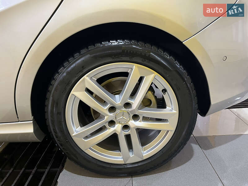 Хетчбек Mercedes-Benz B-Class 2015 в Одесі фото 5 Хетчбек Mercedes-Benz B-Class 2015 в Одесі