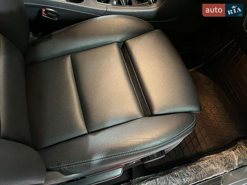 Хетчбек Mercedes-Benz B-Class 2015 в Одесі фото 15 Хетчбек Mercedes-Benz B-Class 2015 в Одесі