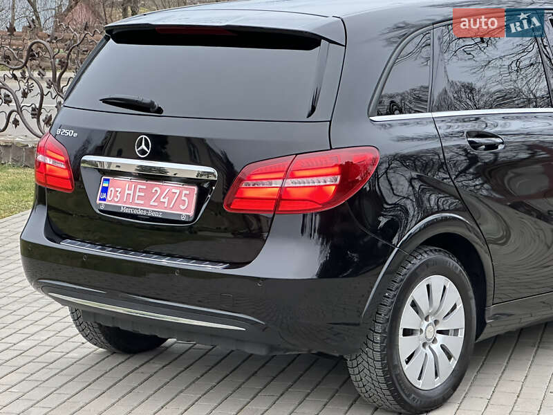 Хетчбек Mercedes-Benz B-Class 2016 в Дрогобичі фото 32 Хетчбек Mercedes-Benz B-Class 2016 в Дрогобичі