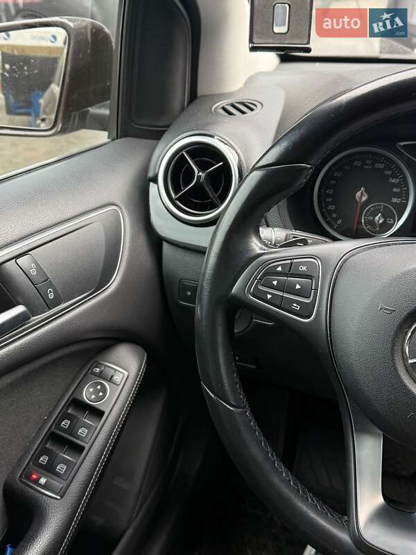 Хетчбек Mercedes-Benz B-Class 2015 в Рівному фото 14 Хетчбек Mercedes-Benz B-Class 2015 в Рівному