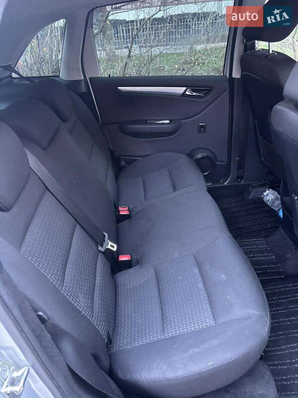 Хэтчбек Mercedes-Benz B-Class 2010 в Днепре