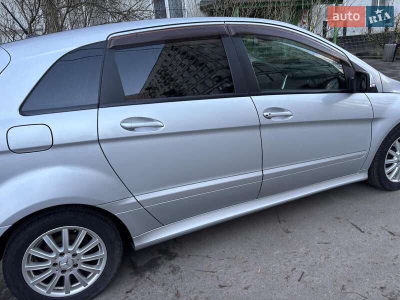 Хэтчбек Mercedes-Benz B-Class 2010 в Днепре