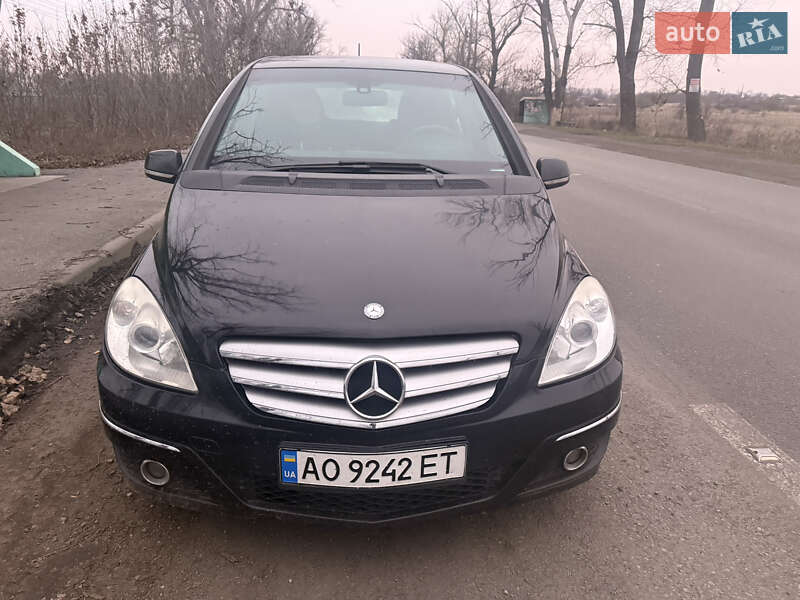 Mercedes-Benz B-Class 2010