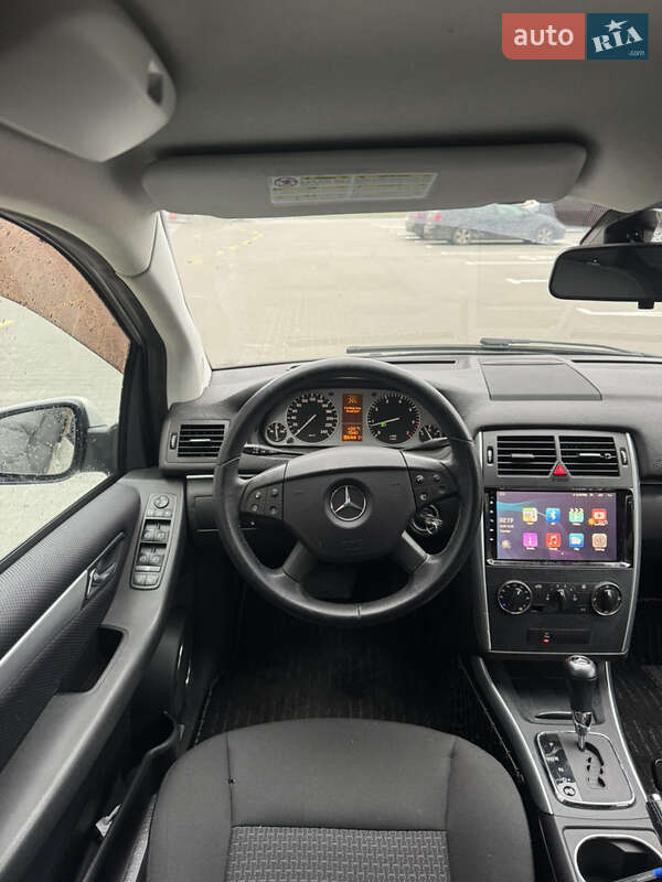 Хэтчбек Mercedes-Benz B-Class 2010 в Софиевской Борщаговке фото 10 Хэтчбек Mercedes-Benz B-Class 2010 в Софиевской Борщаговке