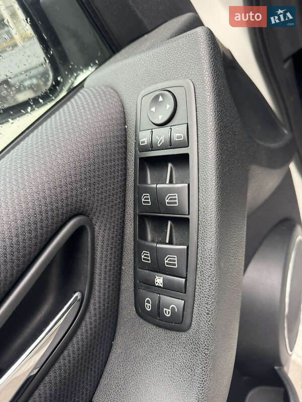 Хэтчбек Mercedes-Benz B-Class 2010 в Софиевской Борщаговке фото 18 Хэтчбек Mercedes-Benz B-Class 2010 в Софиевской Борщаговке