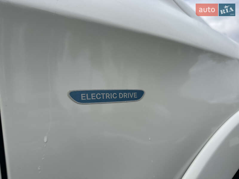 Хэтчбек Mercedes-Benz B-Class 2017 в Виннице