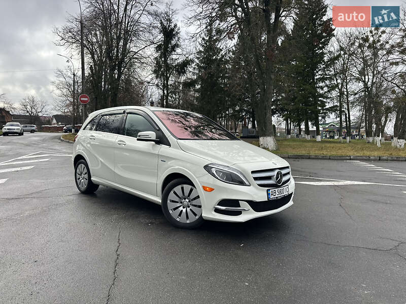 Хэтчбек Mercedes-Benz B-Class 2017 в Виннице