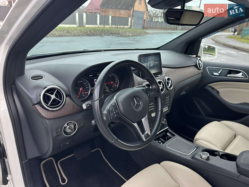 Хэтчбек Mercedes-Benz B-Class 2017 в Виннице