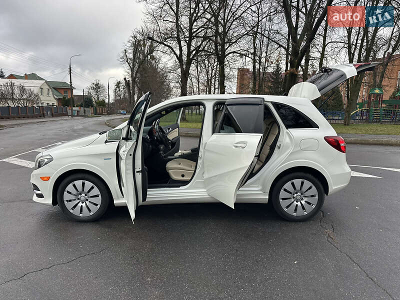 Хэтчбек Mercedes-Benz B-Class 2017 в Виннице