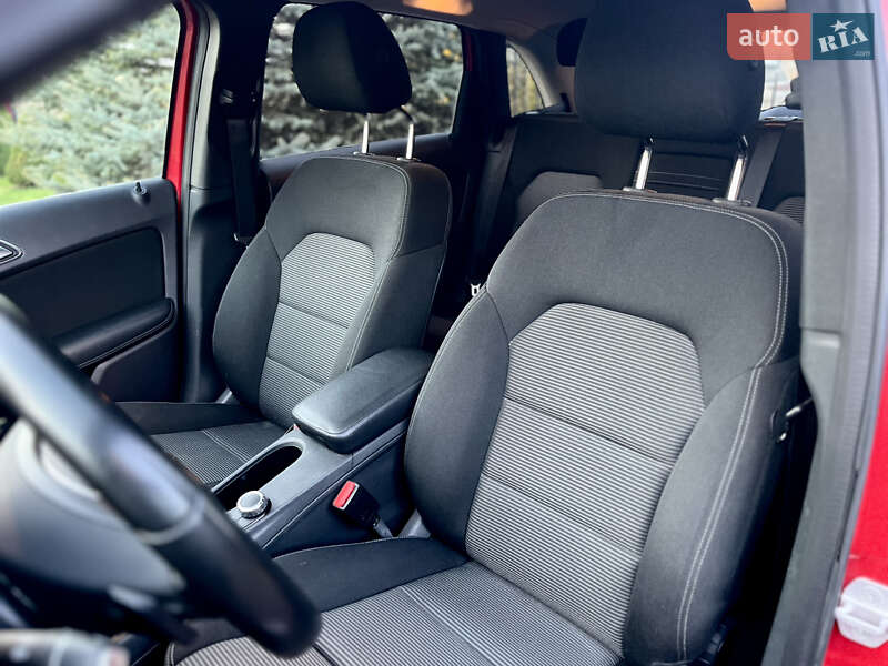 Хэтчбек Mercedes-Benz B-Class 2016 в Дрогобыче