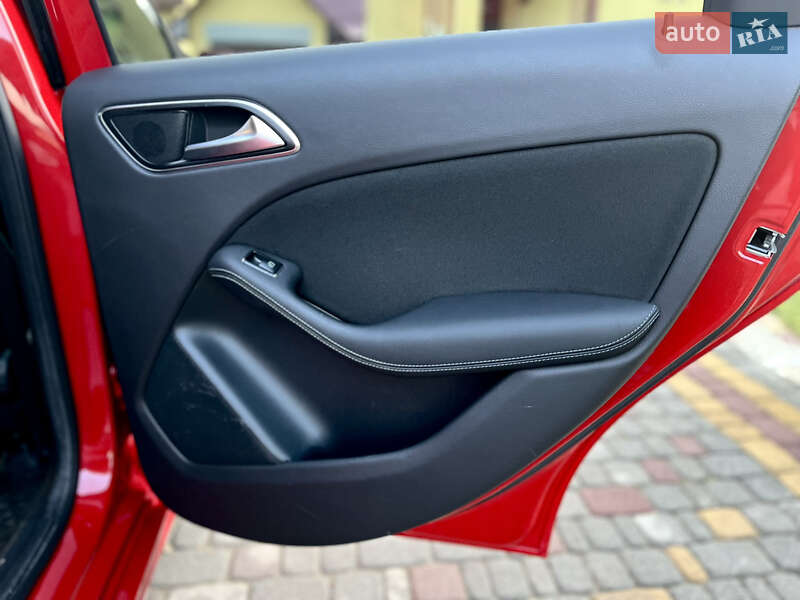 Хэтчбек Mercedes-Benz B-Class 2016 в Дрогобыче