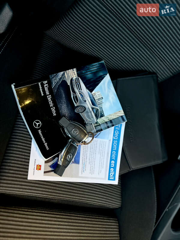 Хэтчбек Mercedes-Benz B-Class 2016 в Дрогобыче
