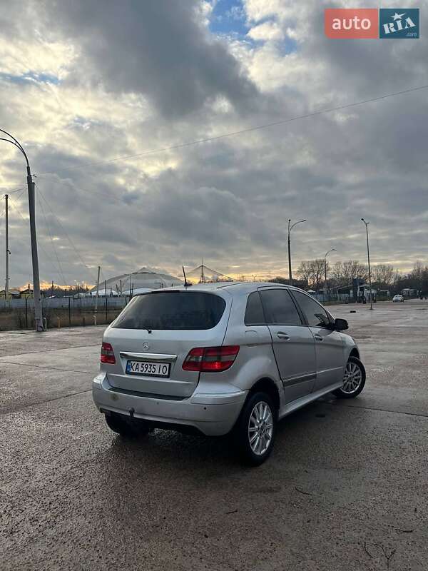 Хэтчбек Mercedes-Benz B-Class 2009 в Киеве фото 5 Хэтчбек Mercedes-Benz B-Class 2009 в Киеве