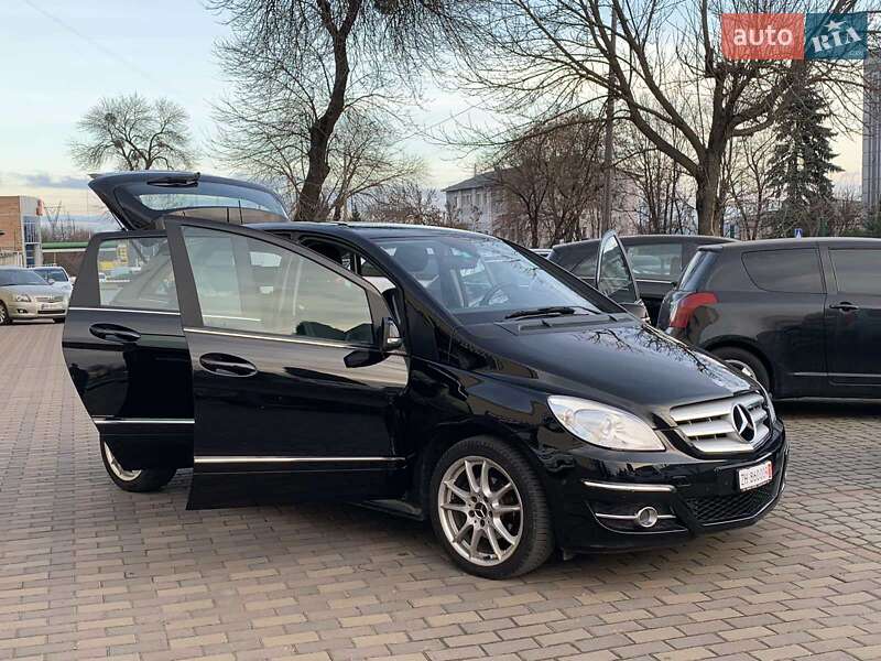 Mercedes-Benz B-Class 2010