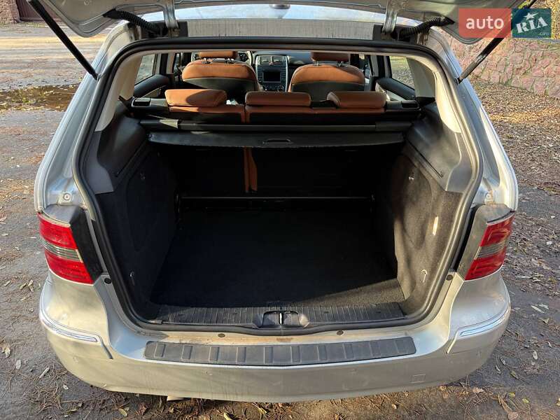 Хетчбек Mercedes-Benz B-Class 2010 в Києві фото 15 Хетчбек Mercedes-Benz B-Class 2010 в Києві