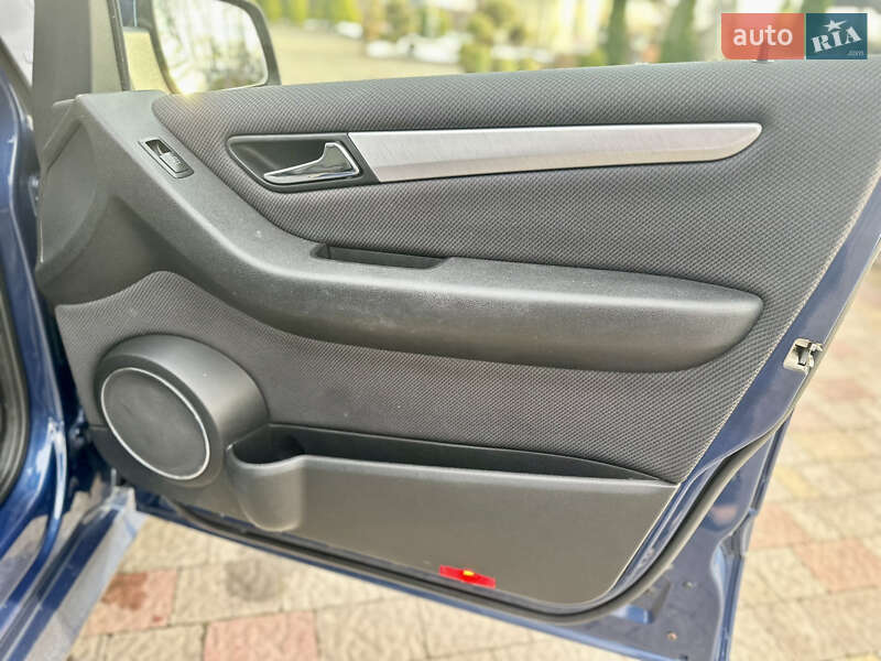 Хетчбек Mercedes-Benz B-Class 2008 в Стрию