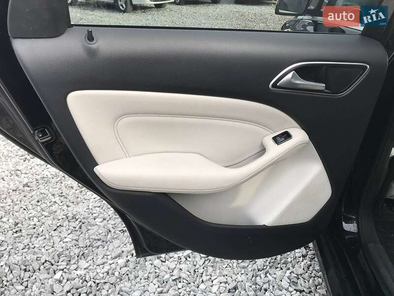 Хетчбек Mercedes-Benz B-Class 2017 в Львові фото 12 Хетчбек Mercedes-Benz B-Class 2017 в Львові