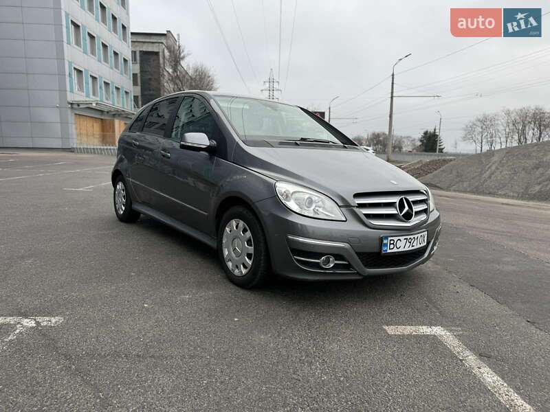 Хетчбек Mercedes-Benz B-Class 2010 в Дніпрі