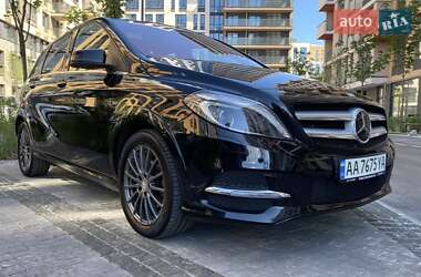 Хэтчбек Mercedes-Benz B-Class 2015 в Киеве