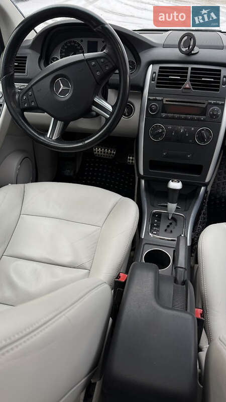 Хэтчбек Mercedes-Benz B-Class 2006 в Киеве фото 8 Хэтчбек Mercedes-Benz B-Class 2006 в Киеве