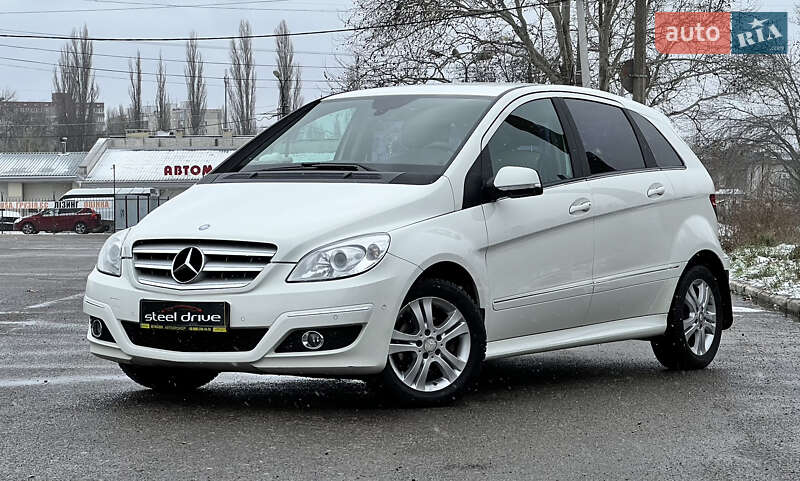 Хэтчбек Mercedes-Benz B-Class 2010 в Николаеве фото 3 Хэтчбек Mercedes-Benz B-Class 2010 в Николаеве