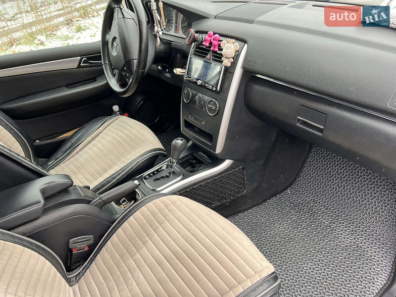 Хэтчбек Mercedes-Benz B-Class 2010 в Николаеве фото 7 Хэтчбек Mercedes-Benz B-Class 2010 в Николаеве