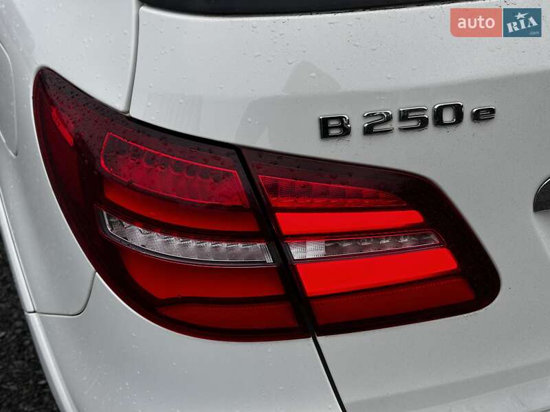 Хетчбек Mercedes-Benz B-Class 2017 в Львові