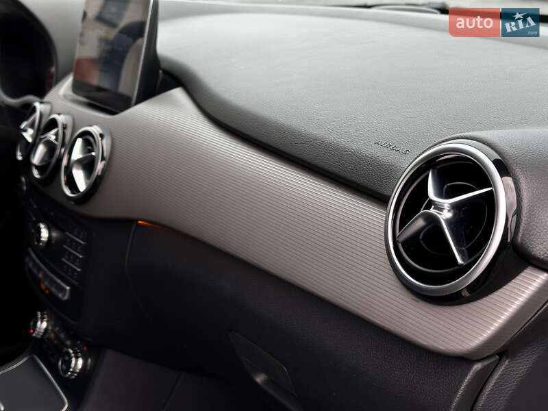 Хетчбек Mercedes-Benz B-Class 2017 в Львові