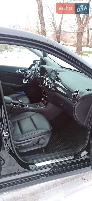 Хэтчбек Mercedes-Benz B-Class 2015 в Кривом Роге
