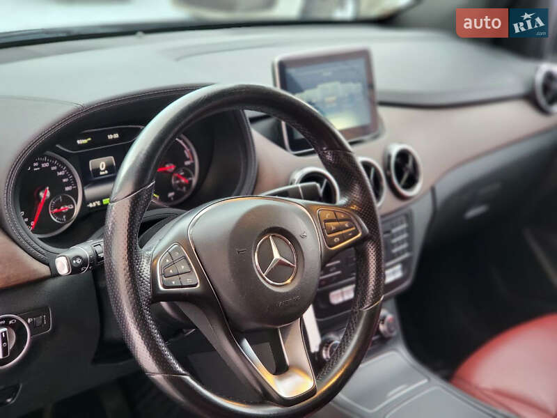 Хэтчбек Mercedes-Benz B-Class 2015 в Киеве