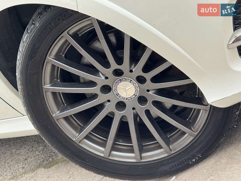 Хэтчбек Mercedes-Benz B-Class 2016 в Дрогобыче