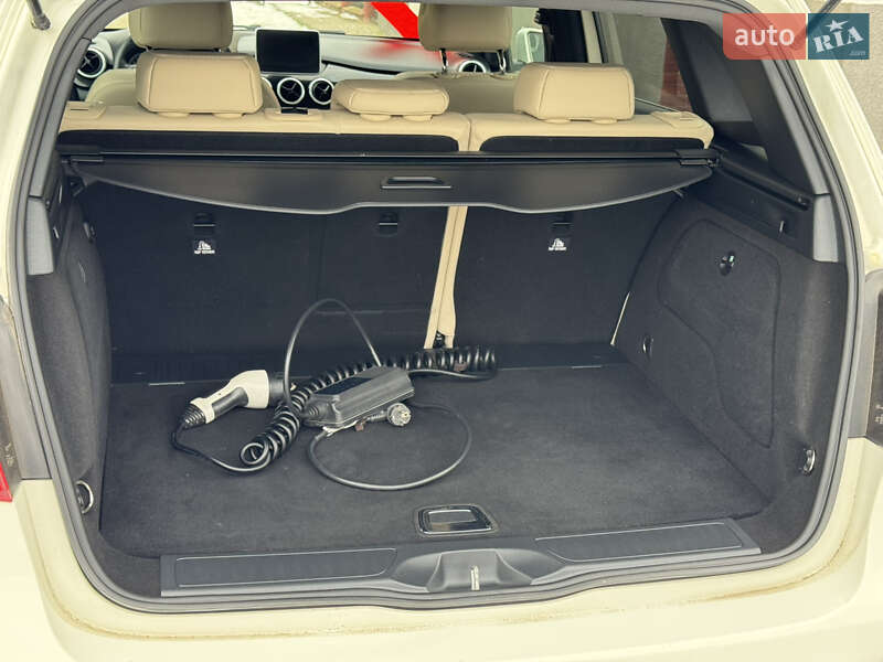 Хэтчбек Mercedes-Benz B-Class 2016 в Дрогобыче