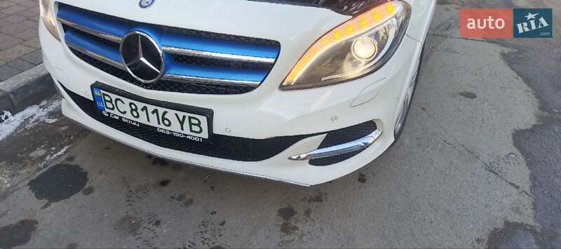 Хетчбек Mercedes-Benz B-Class 2015 в Стрию фото 2 Хетчбек Mercedes-Benz B-Class 2015 в Стрию
