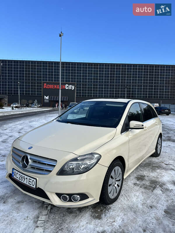 Mercedes-Benz B-Class 2014