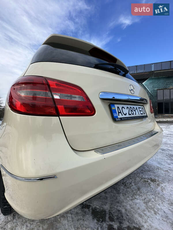 Хетчбек Mercedes-Benz B-Class 2014 в Луцьку фото 33 Хетчбек Mercedes-Benz B-Class 2014 в Луцьку
