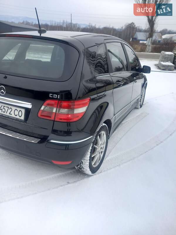 Хэтчбек Mercedes-Benz B-Class 2011 в Тячеве