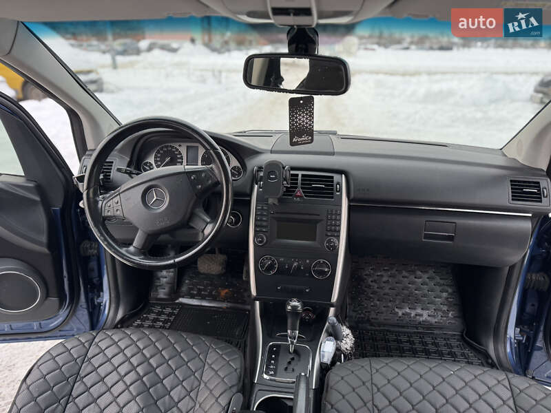 Хэтчбек Mercedes-Benz B-Class 2011 в Вараше